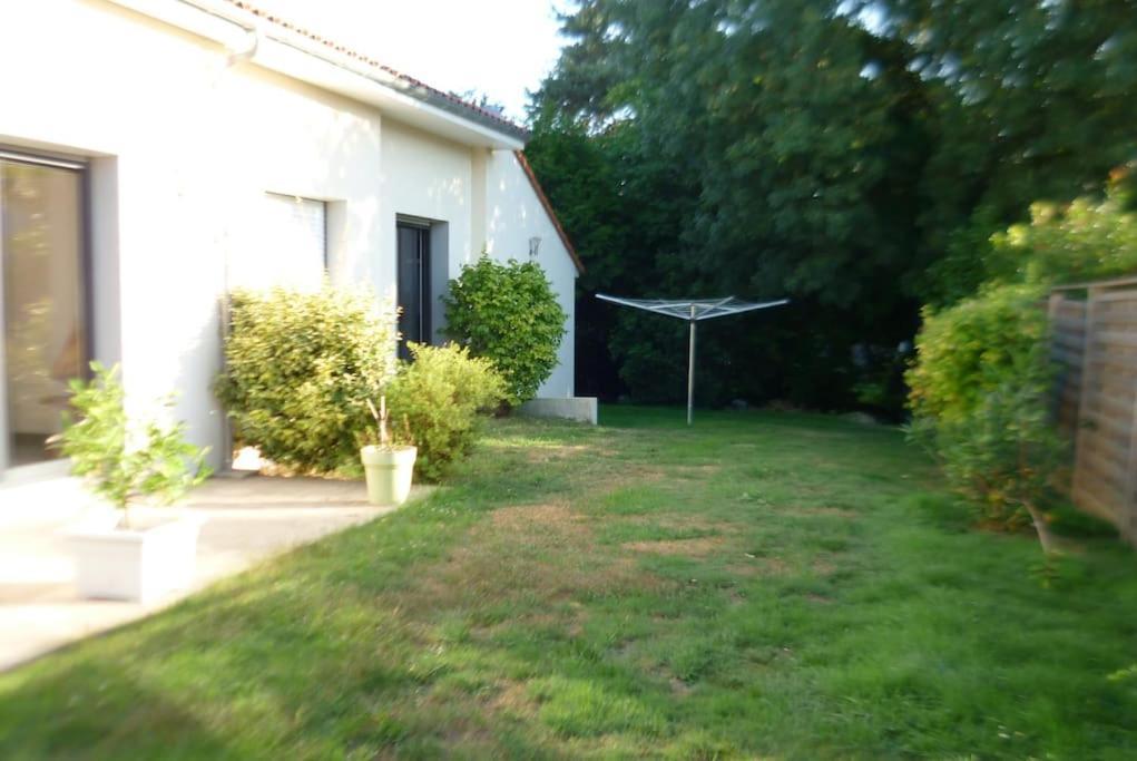 9 Pers 160 M² +Jardin- 10Mn Nantes -30Mn Mer Bouguenais Exterior foto